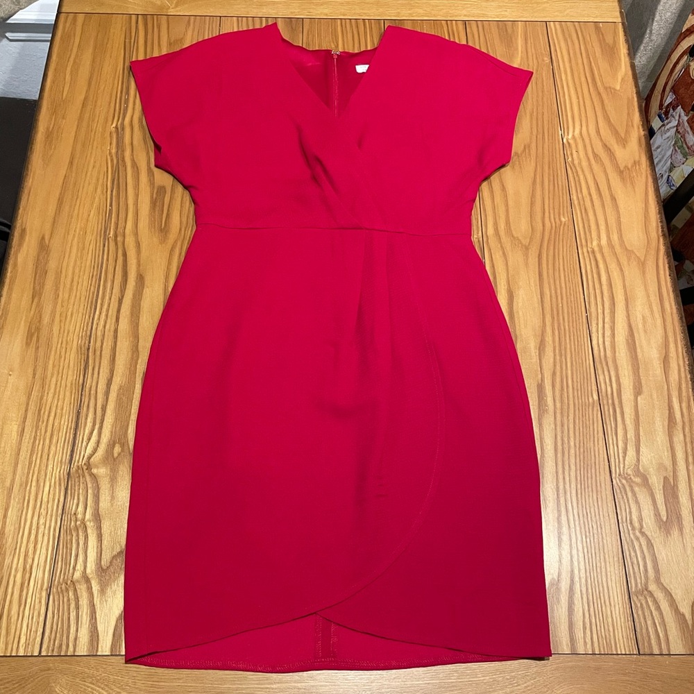 NWOT London Style Short Sleeve Sheathe Dress- Size 8